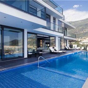 5 Bedroom Villa with Pool in Kalkan Town, Sleeps 10